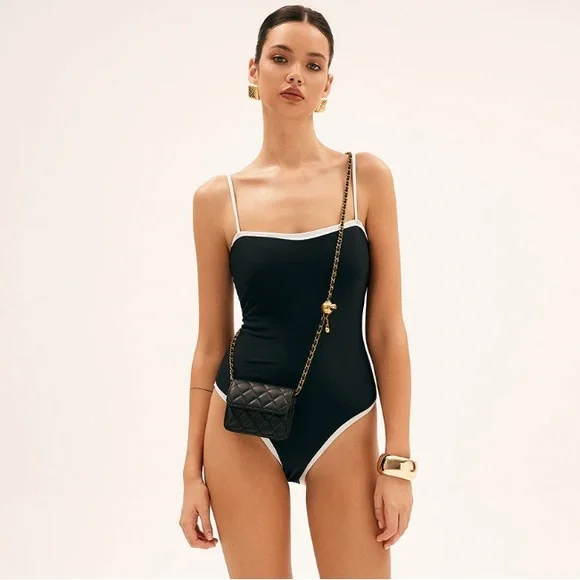 Black & gold chain quilted classic mini flap adjustable crossbody/belt bag - Picture 3 of 10